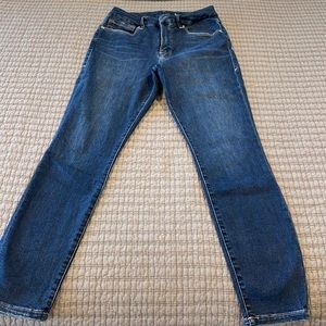 Good American good legs crop